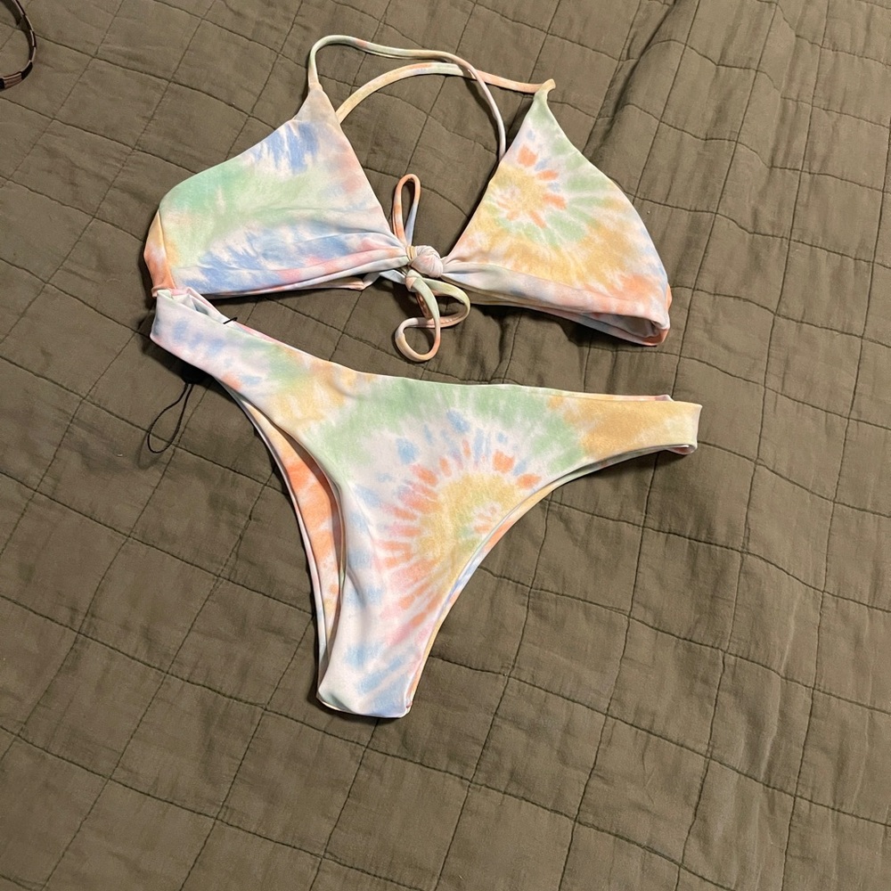 Skatie x salty blonde